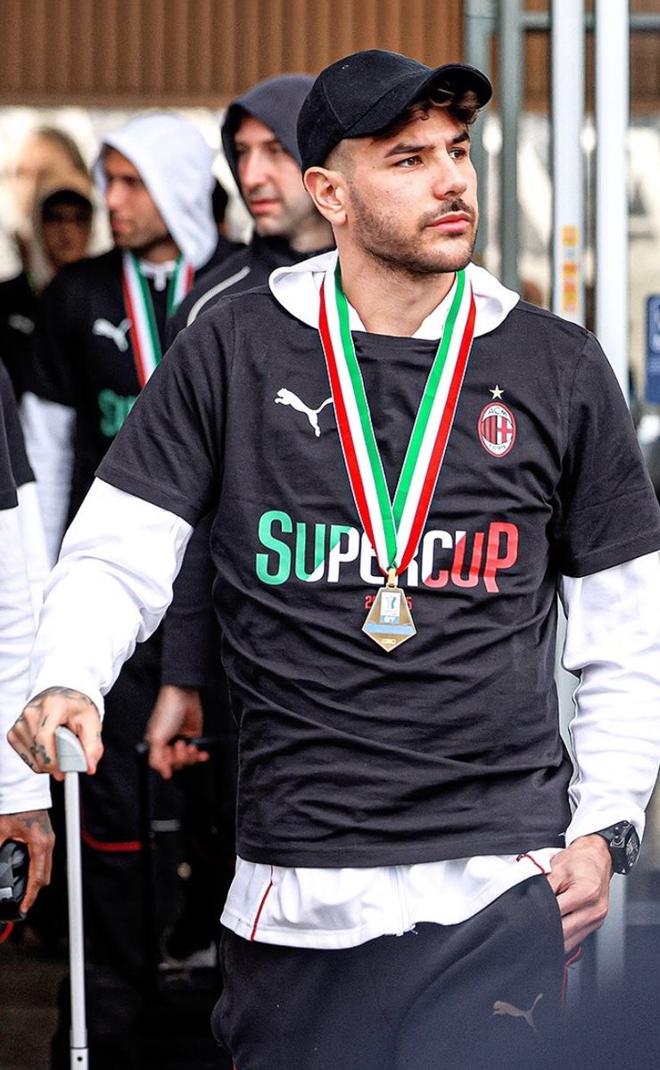 ig: RBSAPPAREL.2010 (@redblackshop_r) on Twitter photo READY STOCK !
Kaos edisi Juara Super Coppa Italia
• Bahan Combed 24s
avail. S M L XL 2XL 3XL
(size JUMBO bisa request)
Order via WA ke 08122041899
<a href="/Info4_Milanisti/">Tribun Milano</a> READY STOCK !
Kaos edisi Juara Super Coppa Italia
• Bahan Combed 24s
avail. S M L XL 2XL 3XL
(size JUMBO bisa request)
Order via WA ke 08122041899
<a href="/Info4_Milanisti/">Tribun Milano</a>