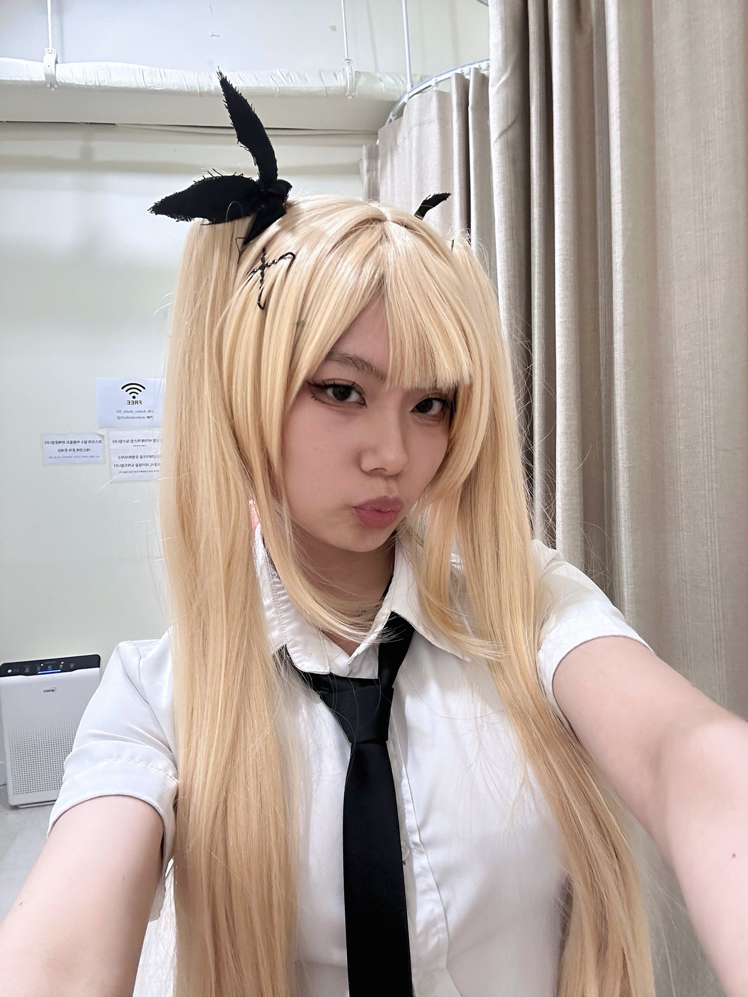 marierose  / X