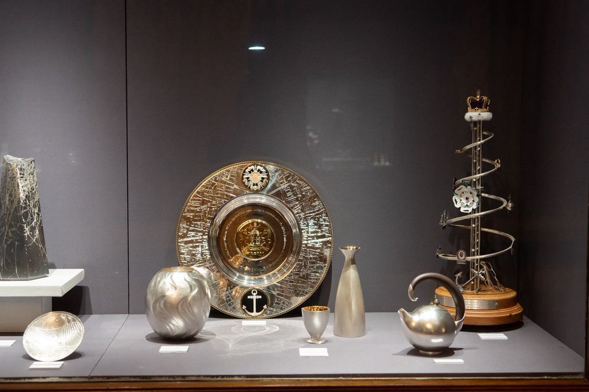 Final Days Remaining to Enter the Goldsmiths' Craft and Design Council 2025 Competition 

There are just a few days remaining to submit your entries for the prestigious GC&amp;DC 2025 competition, which closes on 14 January 2025. 

buff.ly/3DR93Qz