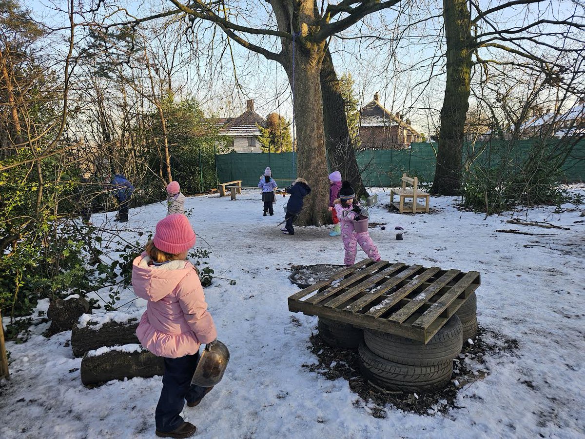 Stradbroke Forest School (@stradforest) on Twitter photo Year one have enjoyed a snowy Forest school session today. We found lots of ice and tried to break it and made snow castles βοΈβοΈ <a href="/StradbrokePri/">@StradbrokePrimary</a> Year one have enjoyed a snowy Forest school session today. We found lots of ice and tried to break it and made snow castles βοΈβοΈ <a href="/StradbrokePri/">@StradbrokePrimary</a>