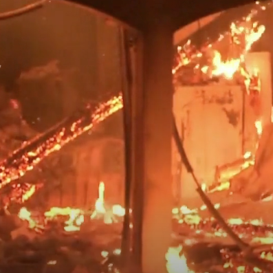 President-elect Donald Trump is blaming California’s governor for the state’s handling of the Los Angeles wildfires. Global News Canada spoke with Nazareth political expert Professor Timothy Kneeland about how it can lead to misinformation and mistrust.
globalnews.ca/video/10951898…