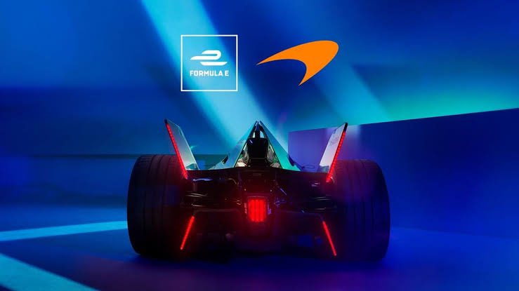 ¡Mañana es el #MexicoCityEPrix! 🏎️💨 La Fórmula E regresa al Autódromo Hermanos Rodríguez para electrizar la ciudad. ¿Listos para la acción? ¿Quién se apunta?😎⚡🇲🇽