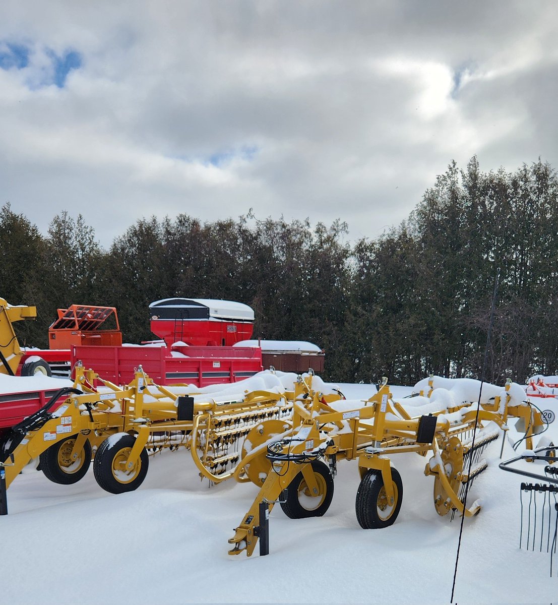 It was a pleasure meeting with Jeff in Meaford and Mike in Owen Sound yesterday. Be sure to visit these locations for all your Vermeer Hay and Forage needs @RobertsFarmEq