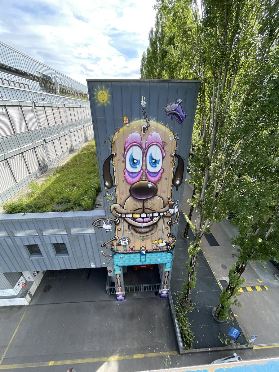 OneTruthNFT's tweet image. "The Artist" 👨🏽‍🎨❤️👨🏽‍🎨💨
Mural in Zurich, 2024.