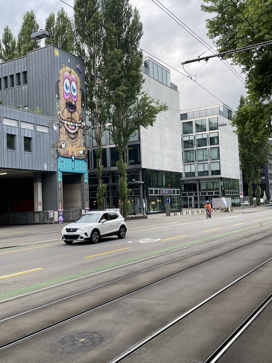 "The Artist" 👨🏽‍🎨❤️👨🏽‍🎨💨
Mural in Zurich, 2024.