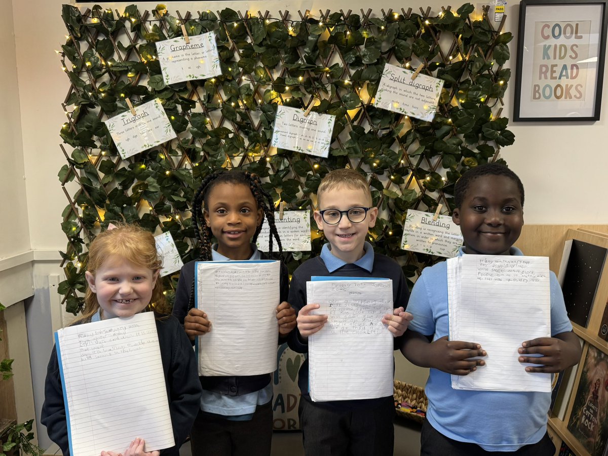 sss_year2's tweet photo. Our children have written some amazing winter poems today in English. Here are a few examples of our year 2’s with some of their excellent writing! 🖋️ https://t.co/dJujYjZMOC
