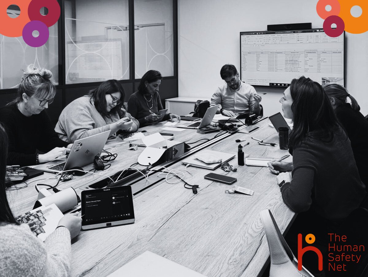 The Human Safety Net France tweet media