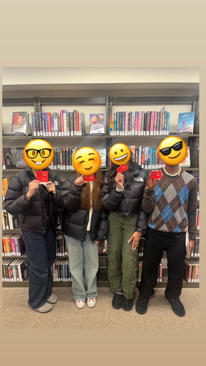 michael_agovino's tweet photo. AP Seminar students are researching for their individual research reports. So thankful to the @NYPLSNFL for their wonderful support! Our students’ voices and ideas are powerful! 🤓📚📖 #apseminar #education #research #books #literacy https://t.co/FF9VOfPlqh