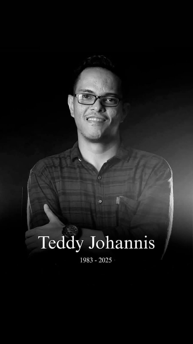 Bahagia di Surga <a href="/Teddoxx/">Teddy</a> 🕊
Mantan Capo MIsezKupang 2015-2017.

Kenangan manis akan diingat selalu darimu Abang 🙏🏻