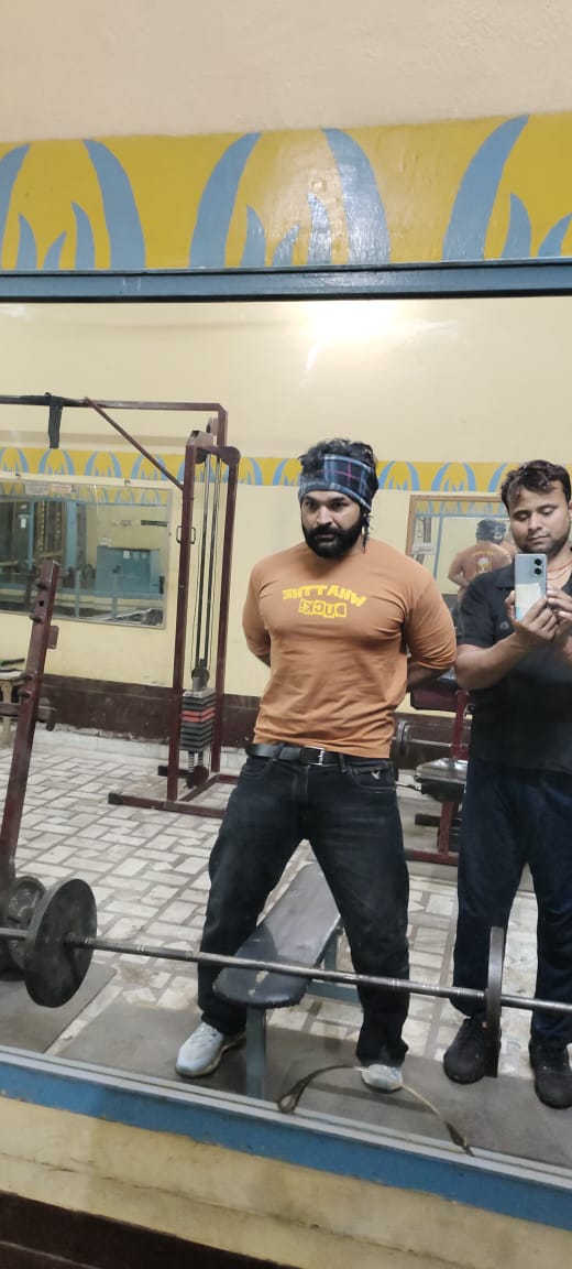 Exercising has become a necessity Earlier I was going to the gym as a hobby, now I am enjoying it.😜👍