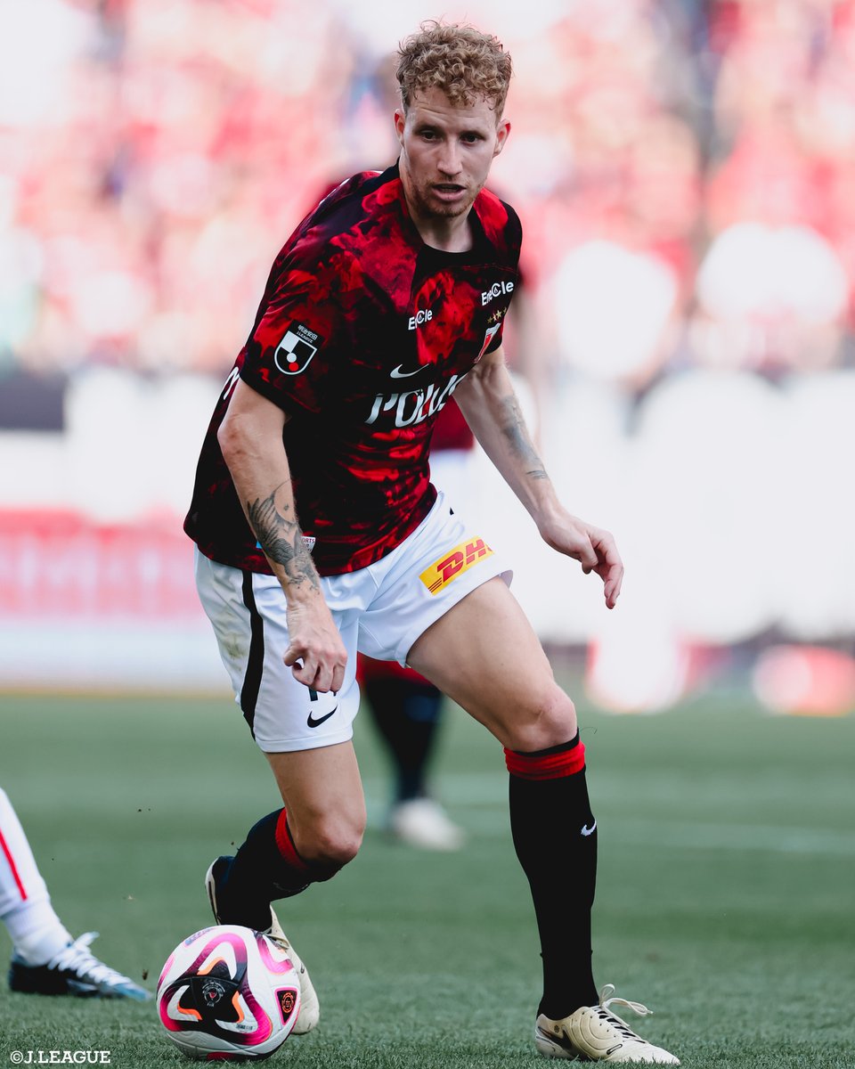 🎂 HAPPY BIRTHDAY 🎂 本日1月11日は 浦和レッズ サミュエル グスタフ