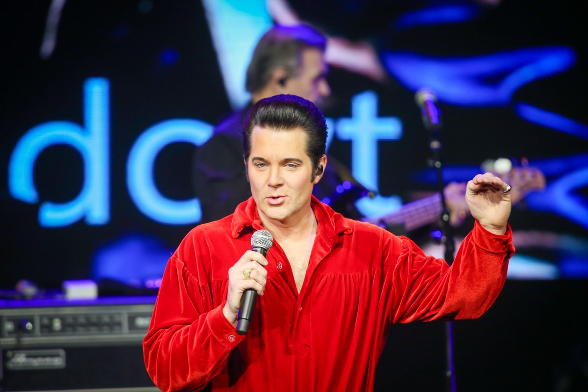 Wednesday night, we had a great time honoring the king, Elvis Presley, with the awesome Travis Ledoyt at Hard Rock Live. 🎙️ 🎶 

#TravisLedoyt #HardRockLive #HardRockTulsa