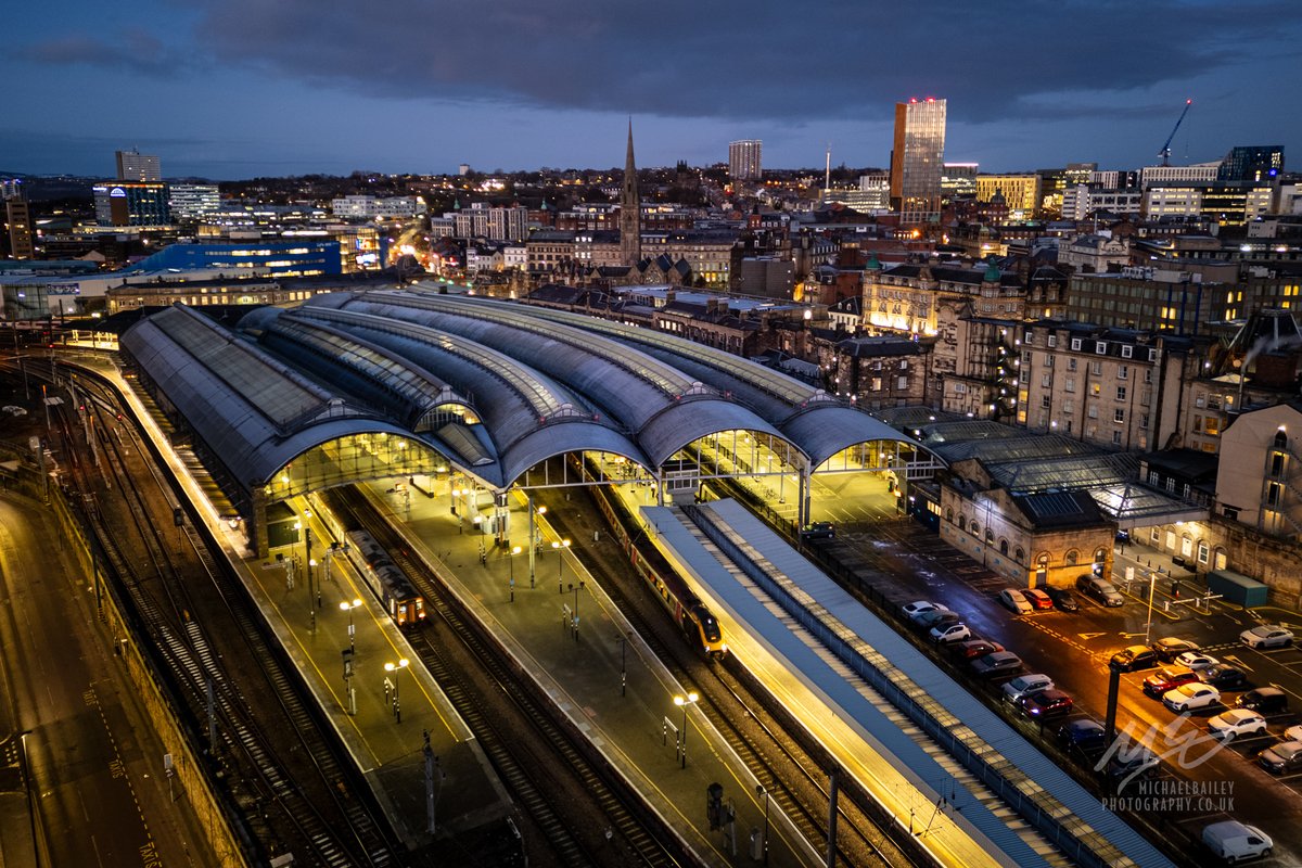 Michael Bailey Photography (@jollybeggars) on Twitter photo 📸🧵BUMPER NEWCASTLE PHOTO THREAD! I went to town very early this morning to get some pre-sunrise shots. As ever, corrections, additional historical info etc. are more than welcome. LET'S GO! 1/ Iconic Central Station <a href="/LNER/">London North Eastern Railway</a> <a href="/networkrail/">Network Rail</a> #Tyneside 📸🧵BUMPER NEWCASTLE PHOTO THREAD! I went to town very early this morning to get some pre-sunrise shots. As ever, corrections, additional historical info etc. are more than welcome. LET'S GO! 1/ Iconic Central Station <a href="/LNER/">London North Eastern Railway</a> <a href="/networkrail/">Network Rail</a> #Tyneside