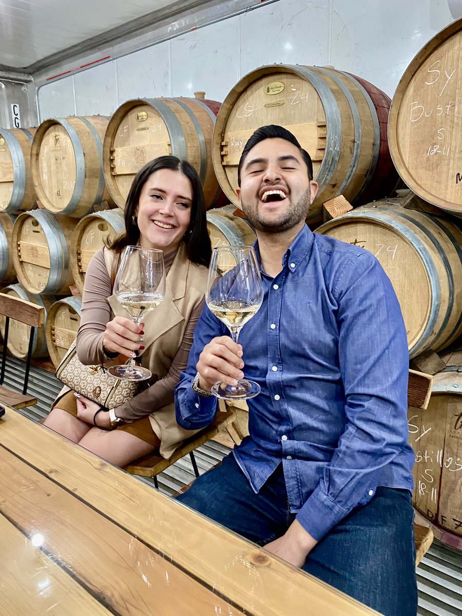 Así se disfruta la #RutadelVino en #ValledeGuadalupe con #TheWineRoute 🍇🍷 reserva ahora 👉 wineroutebaja.com