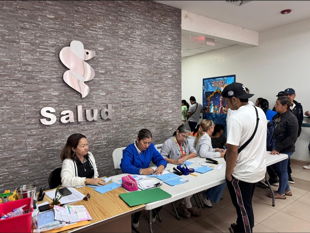 Feria de carné de manipulador de alimentos y operarios de interés sanitario, en el Minsa Capsi de Ocú. Más de 100 personas participaron de la jornada, organizada por la Región de Salud, dónde se brindaron servicios cómo: emisión de carné blanco y verde ⏩ #Noticiasradioreforma