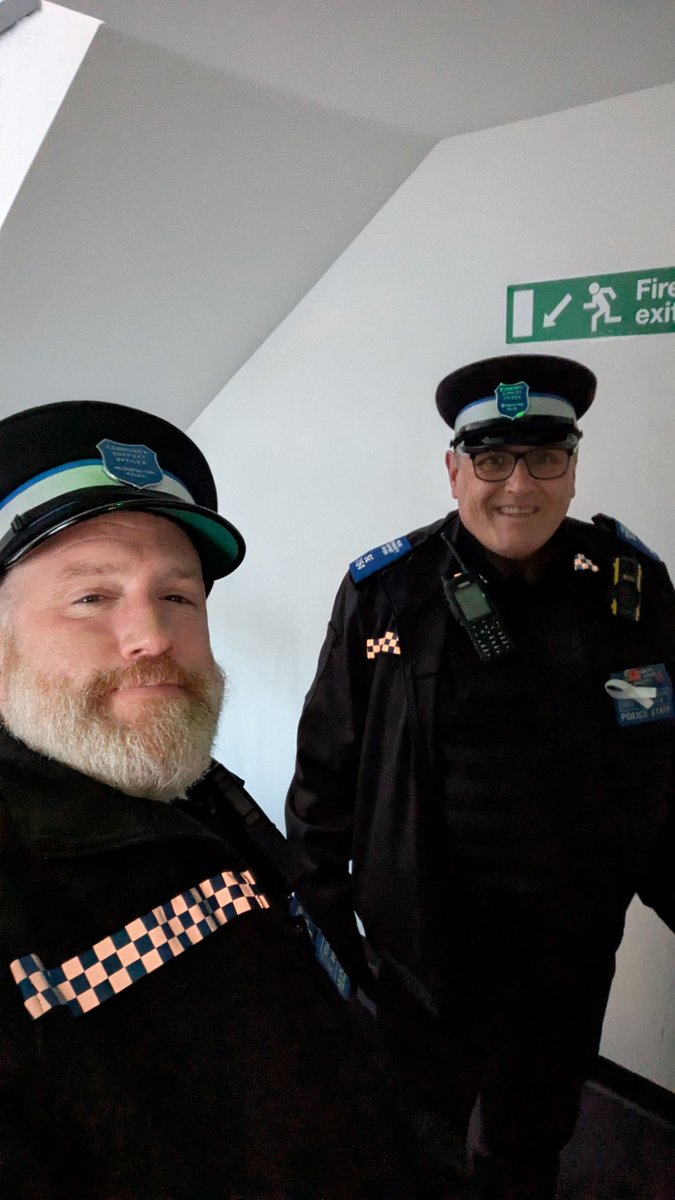 Erith Police Team tweet media