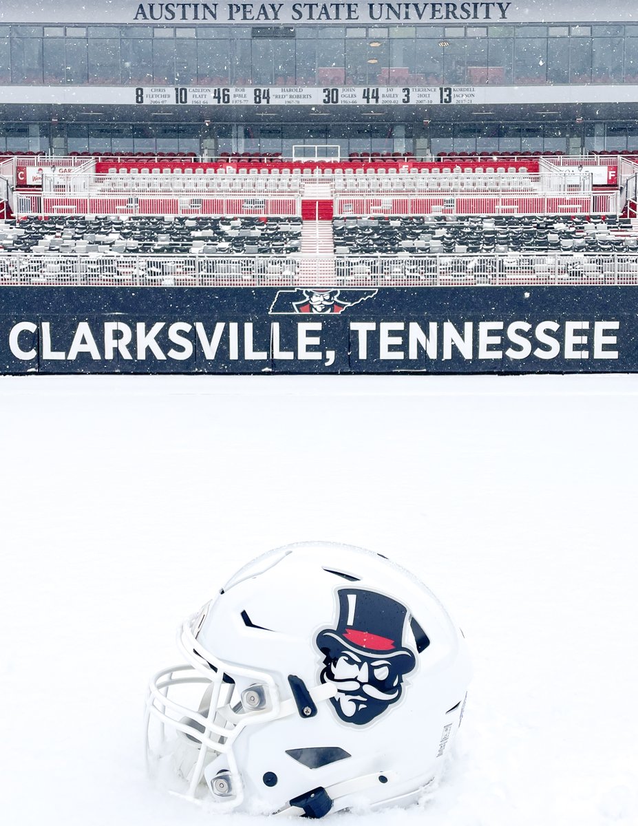 𝓢𝓷𝓸𝔀 𝓓𝓪𝔂 🎩❄️