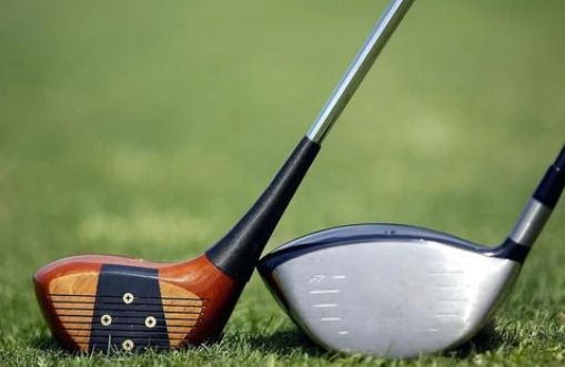 HaverhillGC's tweet photo. Captains Handover this Sunday at 11am!
Purchase a lollipop stick (£1 each) and put it where you the drives will end up down the 1st hole!  Nearest in with a chance of winning a prize, including one of two 4ball vouchers, one to Boyce Hill Golf Club and the other to Diss Golf Club https://t.co/nPXu9AmQR6