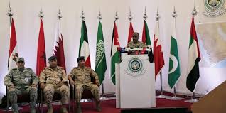 التحالف العربي-  السعودية' الامارات- لا هو وحدوي ولا هو انفصالي.  لا هو مع الشمال ولا مع الجنوب.
هو يخطط قولاً وعملا لترشيخ وتكريس ليمن نص خمدة ، اي لا وحدة تضمه ولا انفصال يعيد ضبط المصنع الى قبل عام ٩٠م او حتى عام ٩٤م  ليتوافق هذا الضبط وهذا الوضع بالتالي مع مصالحه الخليجية