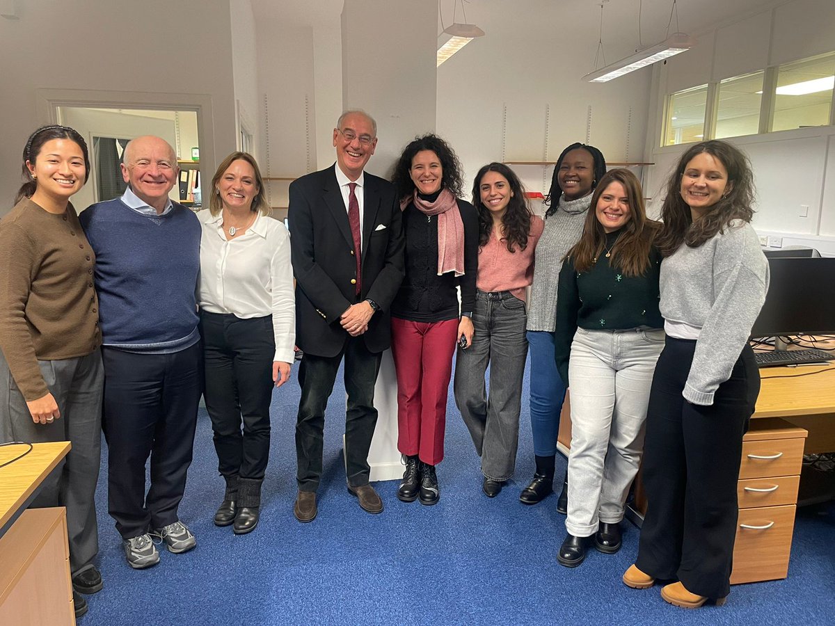 Nuestra Directora Ejecutiva en la reunión de la Concord Lancet Global Commission on Cáncer, junto a Michel Coleman y Rifat Atun, miembros del International Advisory Board del CECAN, compartiendo sobre interesantes desafíos para Latinoamérica.