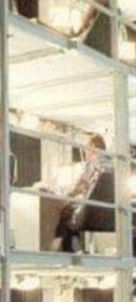 KISH_KISH_KISH_'s tweet image. Paul Lynde? #CenterSquare