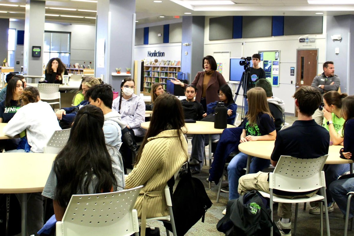 Supt_Vazquez (@maria_f_vazquez) on Twitter photo Inspiring conversations today with the exceptional student leaders of <a href="/WindermereHigh/">WHSWolverines</a>! We discussed important topics like campus life, challenges and areas for growth. These young leaders are the future and I'm so proud of their dedication to making our schools better. #ocps Inspiring conversations today with the exceptional student leaders of <a href="/WindermereHigh/">WHSWolverines</a>! We discussed important topics like campus life, challenges and areas for growth. These young leaders are the future and I'm so proud of their dedication to making our schools better. #ocps