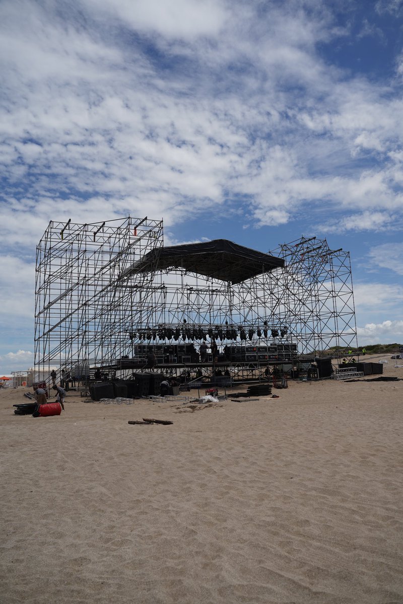 ¡Todo preparado para el Show de Tiago Pzk en Pinamar!

Con entrada libre y gratuita el artista se presentará el sábado 11 a las 21 hs en la bajada de Botavara, Pinamar Norte