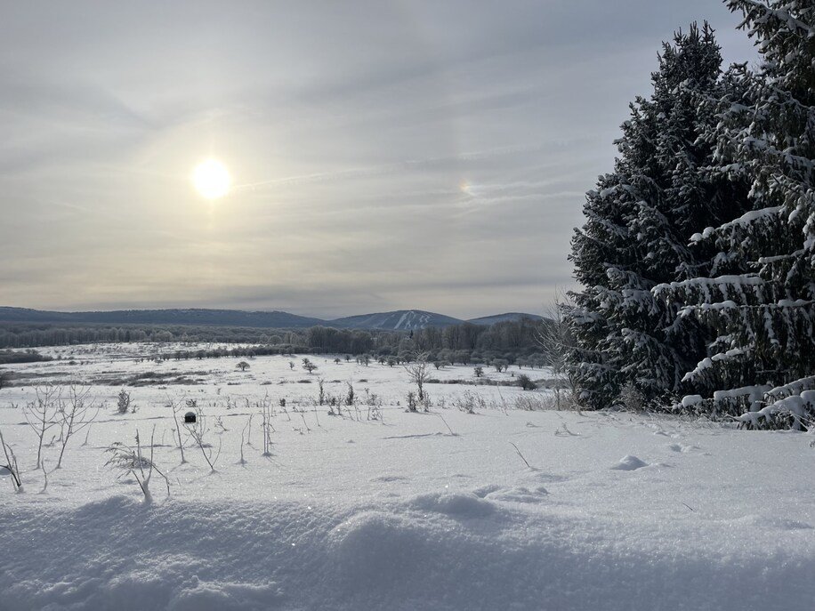 capitalweather's tweet photo. Wow! In Canaan Valley, W. Va., the temp dropped to minus-17 this morning... lowest in the Lower 48. It has about 24-30" of snow on the ground. Skiers are loving it.

More at https://t.co/O5ePGELlht

Photo by Thomas Yocum facing Timberline Mountain ski area. https://t.co/DgsRI5Ky8F