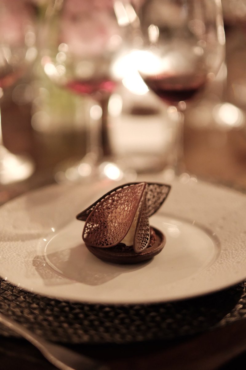 Valentine's Day is around the corner! Join us in Les Salons for a nine-course tasting menu created by Chef <a href="/ericripert/">Eric Ripert</a> with optional wine pairings selected by Wine Director <a href="/aldosohm/">Aldo Sohm</a>—Limited availability 2/14 &amp; 2/15
 
Reservations available via <a href="/resy/">Resy</a> or call (212) 554-1515