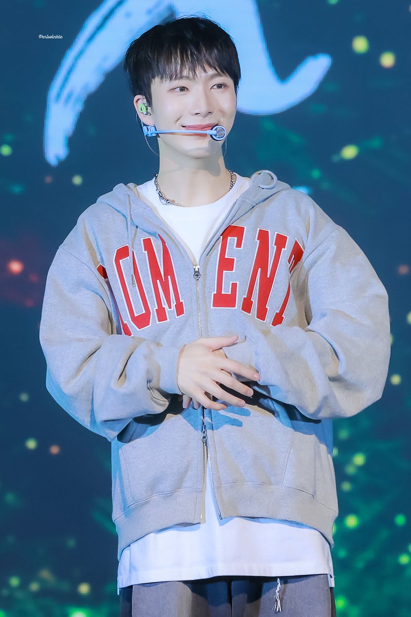 periwinkle0112's tweet photo. 𝑴𝒚 𝒅𝒆𝒂𝒓𝒆𝒔𝒕 𝑲𝒆𝒗𝒊𝒏, 𝒉𝒂𝒑𝒑𝒚 𝒃𝒊𝒓𝒕𝒉𝒅𝒂𝒚

#띠누_탄생일_축하기념
#케빈땅❗️
#케빈 #KEVIN #박진우
#OMEGA_X #오메가엑스 https://t.co/9ZVVl3ag46