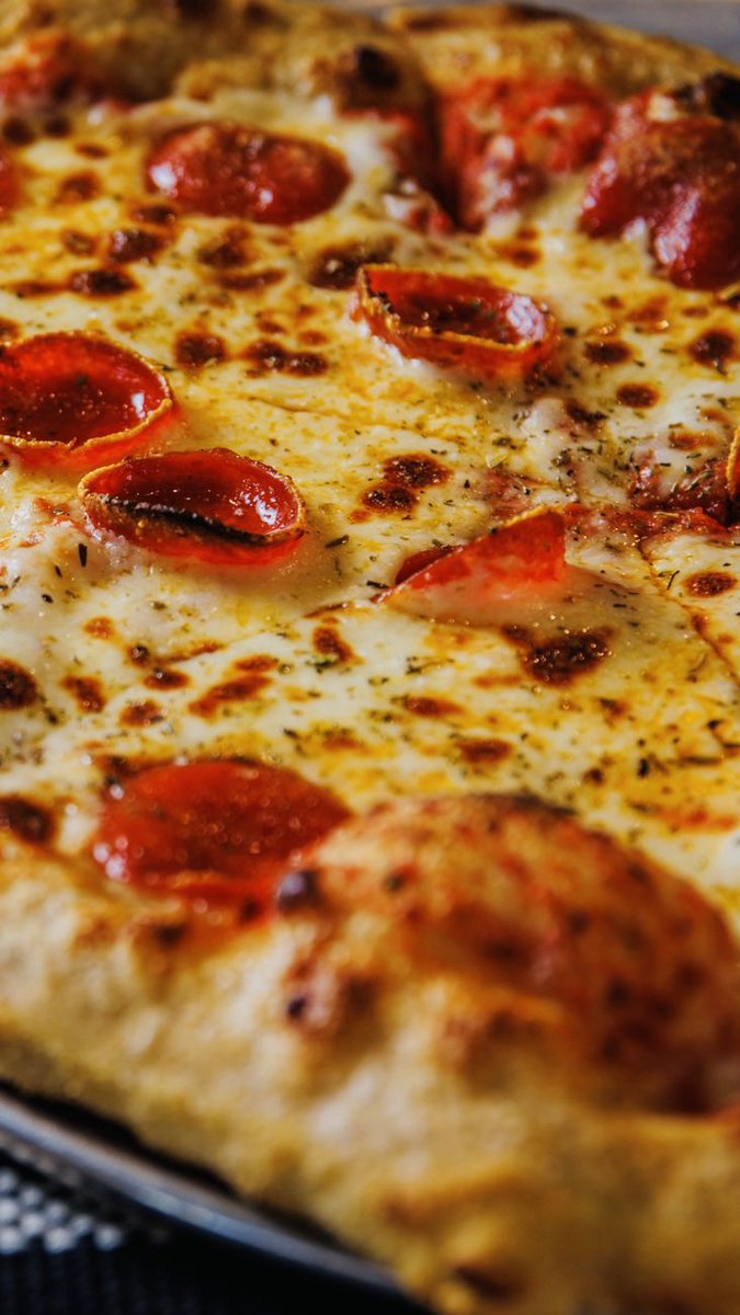 FrontyardBrew's tweet image. During the UT Ohio State Game - Buy One Pizza Get One Free.