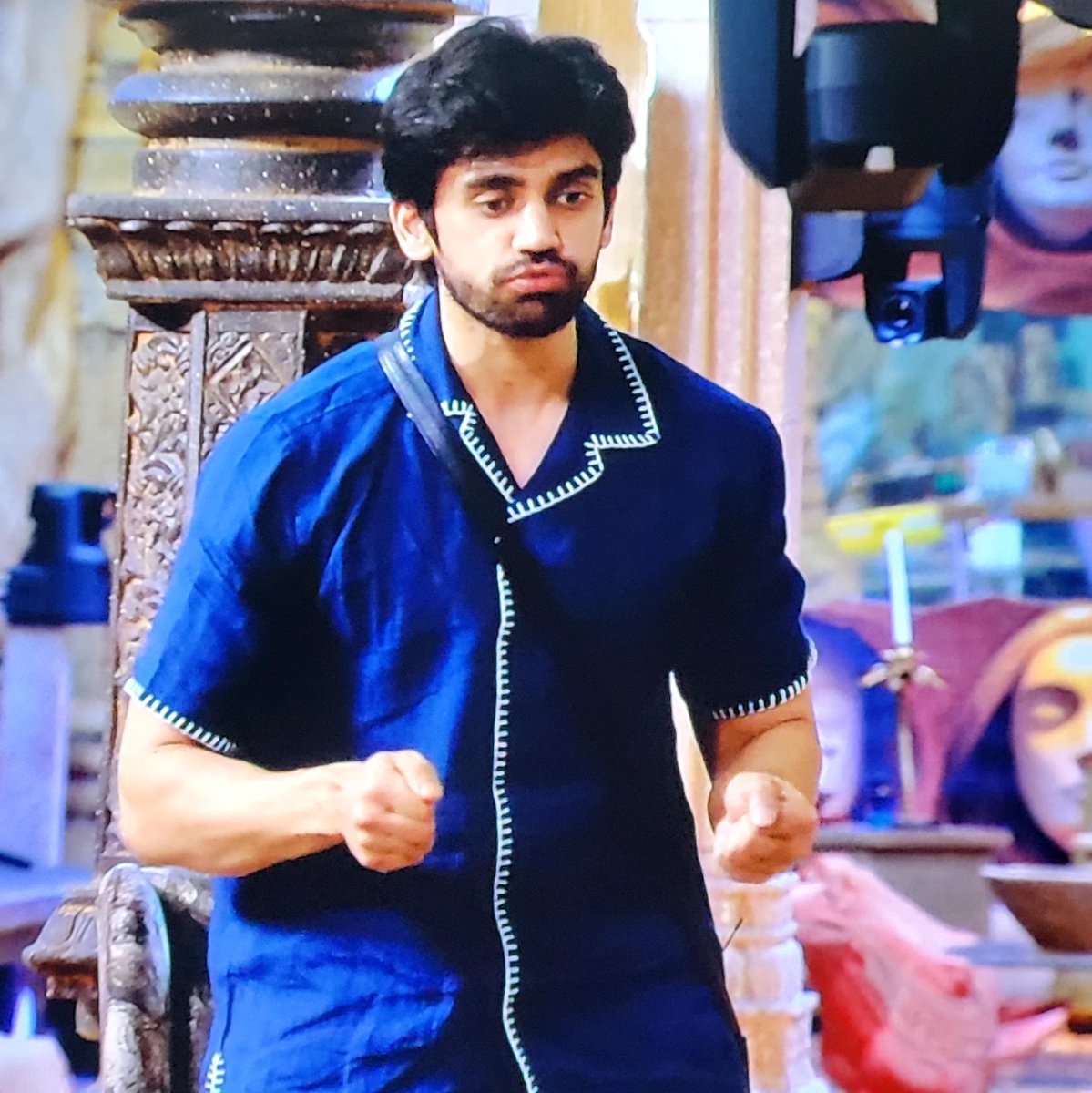 Biggboss20_live's tweet photo. #AvinashMishra on Fire🔥🔥🔥 
Explaing #VivianDsena about what happened apko pagal banake guilt trip pe bheja unka strategy tha..
@Avinash_galaxy https://t.co/Q89wi3jJ7p