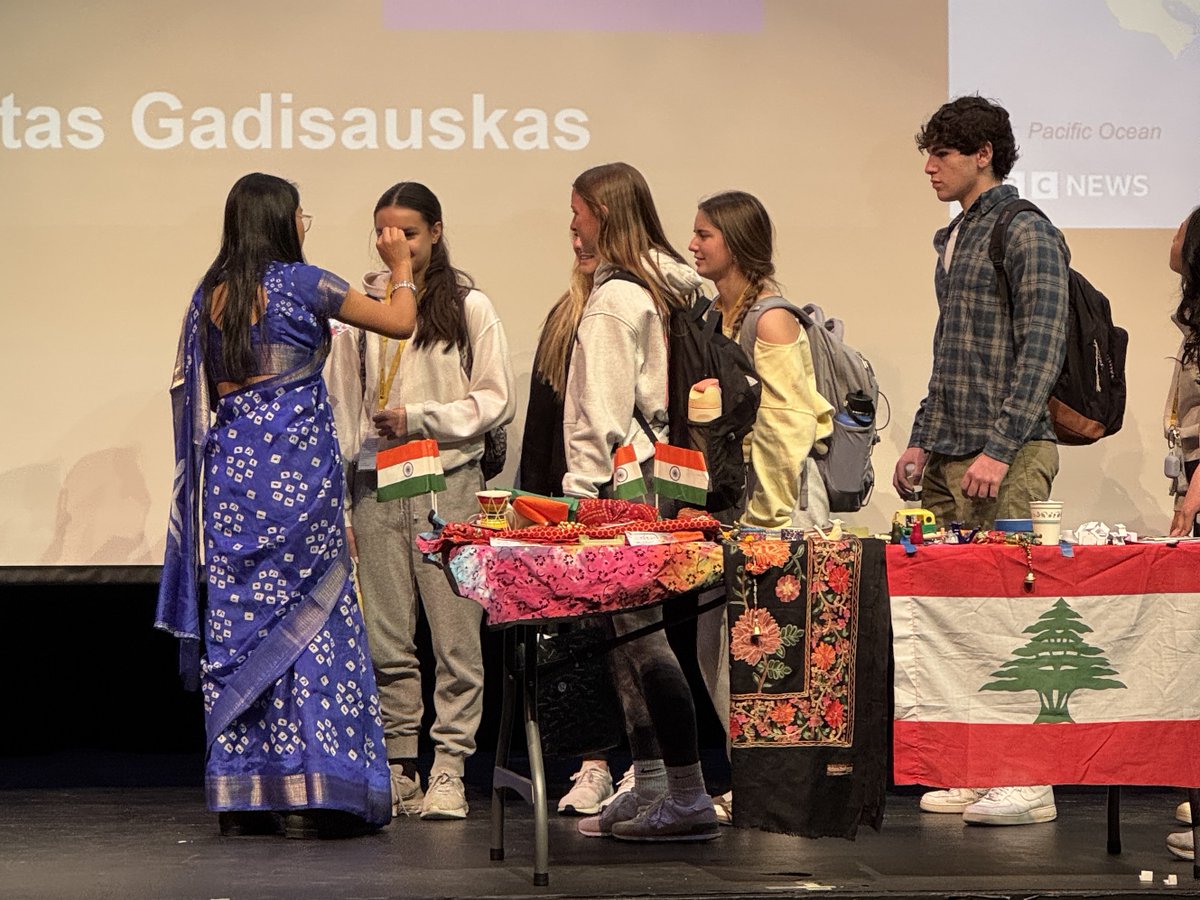 Reach The World (@reachtheworldco) on Twitter photo This week, over 550 students at <a href="/HinsdaleSouthHS/">Hinsdale South HS</a> in Darien, Illinois, got to meet and learn from inspiring global role models from <a href="/FulbrightPrgrm/">The Fulbright Program</a>, emphasizing the beauty of multilingualism and the power of global connections. Plus, there was a lot of dancing! This week, over 550 students at <a href="/HinsdaleSouthHS/">Hinsdale South HS</a> in Darien, Illinois, got to meet and learn from inspiring global role models from <a href="/FulbrightPrgrm/">The Fulbright Program</a>, emphasizing the beauty of multilingualism and the power of global connections. Plus, there was a lot of dancing!