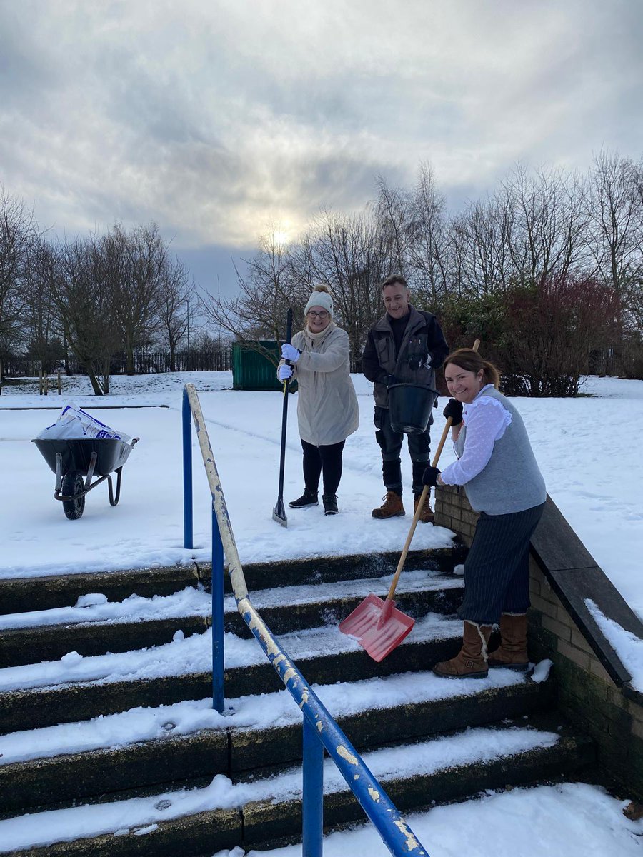 Thank you to all of our parents for their patience and understanding during this week of challenging weather. (Plus, an extra special thank you to our team who went above and beyond to make the site safe.) Happy weekend! <a href="/Child_Leeds/">Child Friendly Leeds</a> <a href="/CNicholson_Edu/">Craig Nicholson</a> <a href="/LiftSchools/">Lift Schools</a>