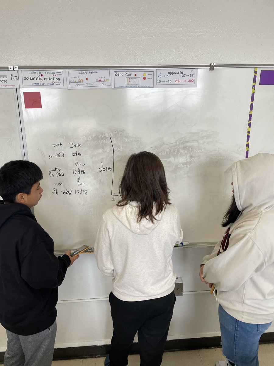 DirectoraMMR's tweet photo. @LivelyFalcons Building Thinking Classrooms in Math! You can see the wheels turning! Collaborating and problem solving in Ms. Rosado’s class @AustinISD @Secondary_AISD @AustinISD_STEM 🧠 https://t.co/cqWEu3b9gF