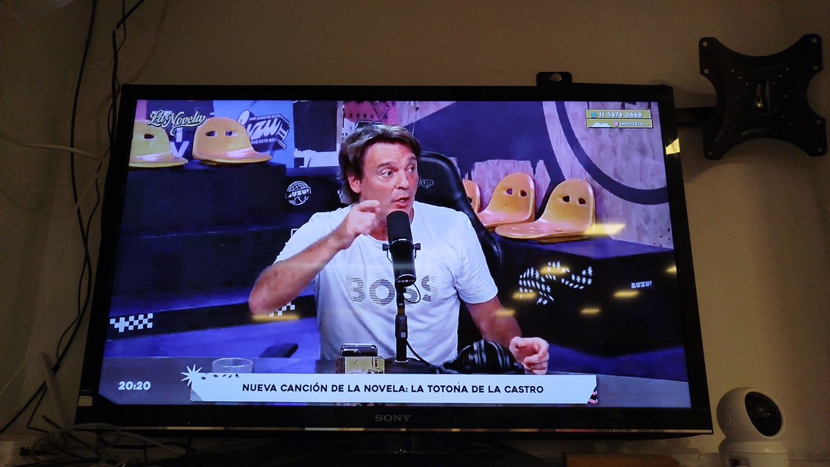 #LaNovelaLuzu 

La totona de la Castro

 SON lo más 

Jsjajajajajajajajajajaja 

#LuzuTv

<a href="/LanoveladeLuzu/">La Novela</a> 

#LaNovelaLuzu