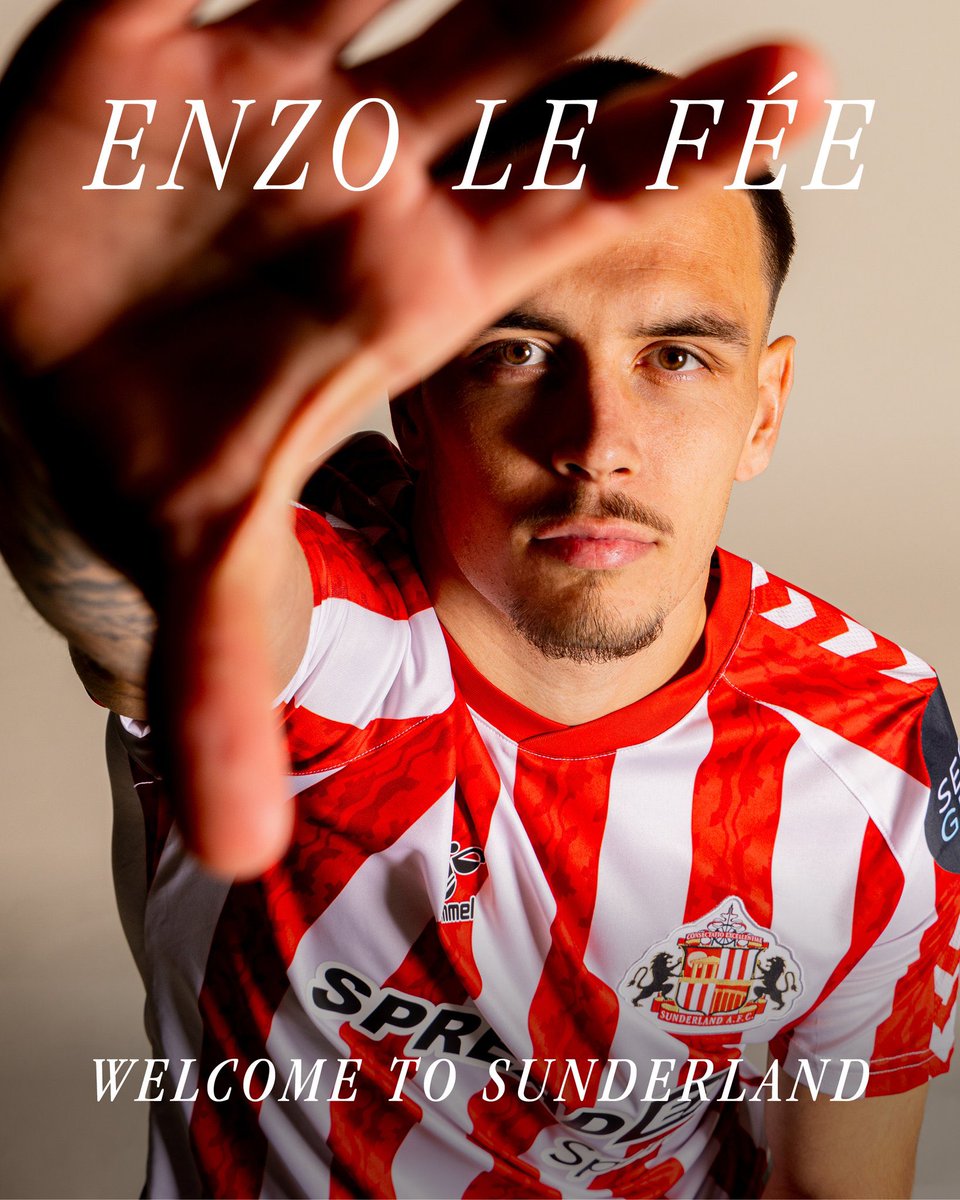 🔴⚪️ Official, confirmed. Enzo Le Fee joins Sunderland on loan deal with buy option from AS Roma.

€23m clause becomes mandatory if #SAFC get promoted.