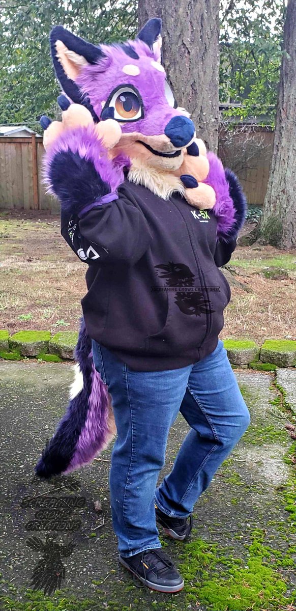 These three didn't find homes at ANW so they'll be on the search!

In the next day or so you'll see them up on DD with more infos! :D

#FursuitsFriday