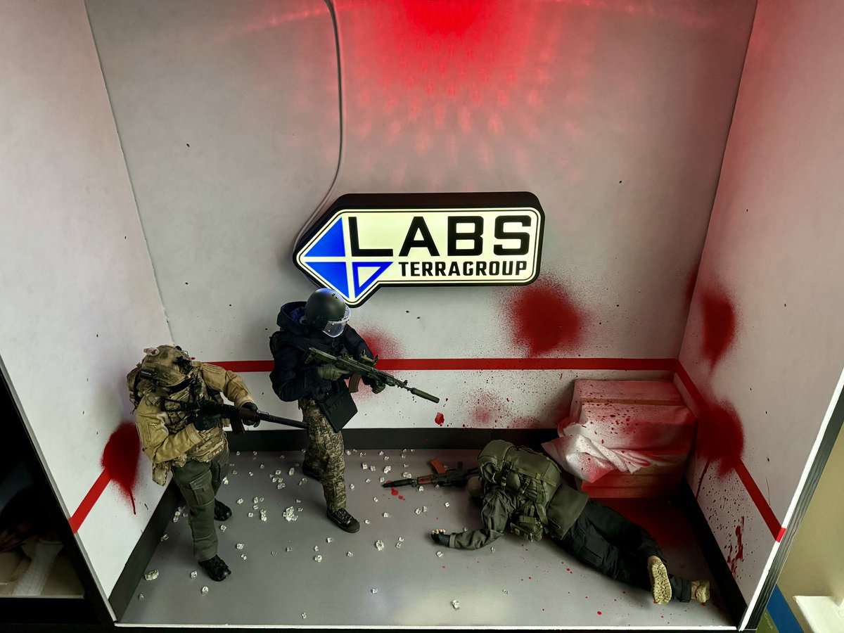 wicked_actual's tweet photo. Labs diorama https://t.co/GoFduLEQZD
