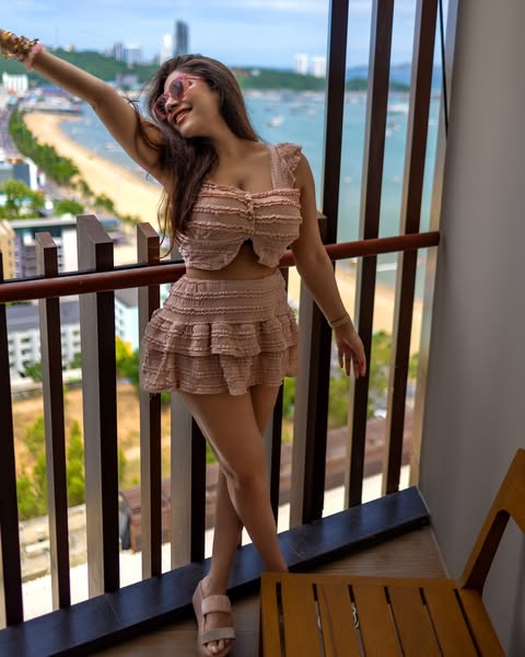maya104257's tweet photo. I feel Bonita 📷
[summer dream, co ord sets, SummerStyle , FashionInspo , flowy dresses, pretty summer dresses, vacation wear ] https://t.co/76Dmp1e6v3