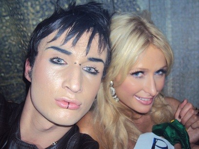 acervorgastic's tweet image. serginho orgastic &amp;amp; paris hilton na mokaï (2010)