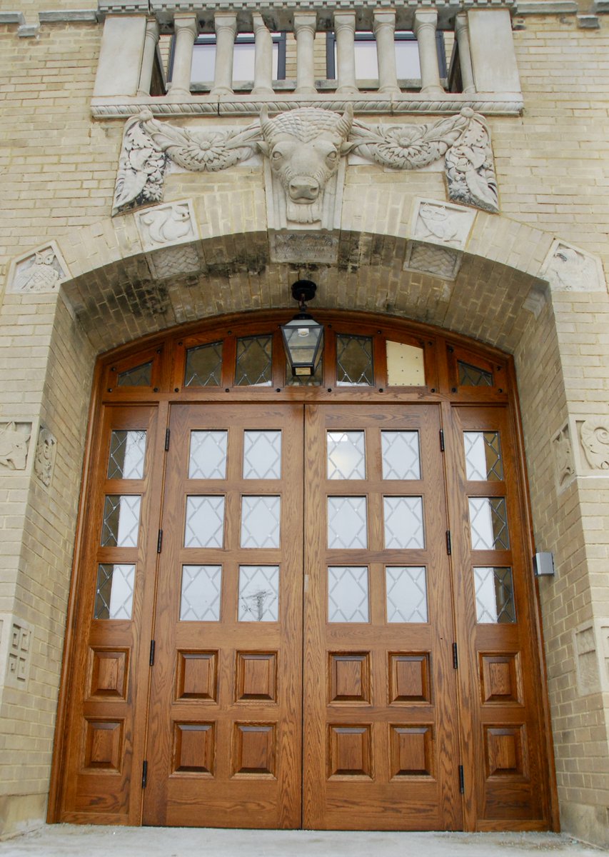 Classes have officially started in our new building at 420 E 19th Avenue, where old and new meet to create an incredible learning environment. First opened in 1929, this historic school is now home to the Metro family! We look forward to growing and creating new memories here!