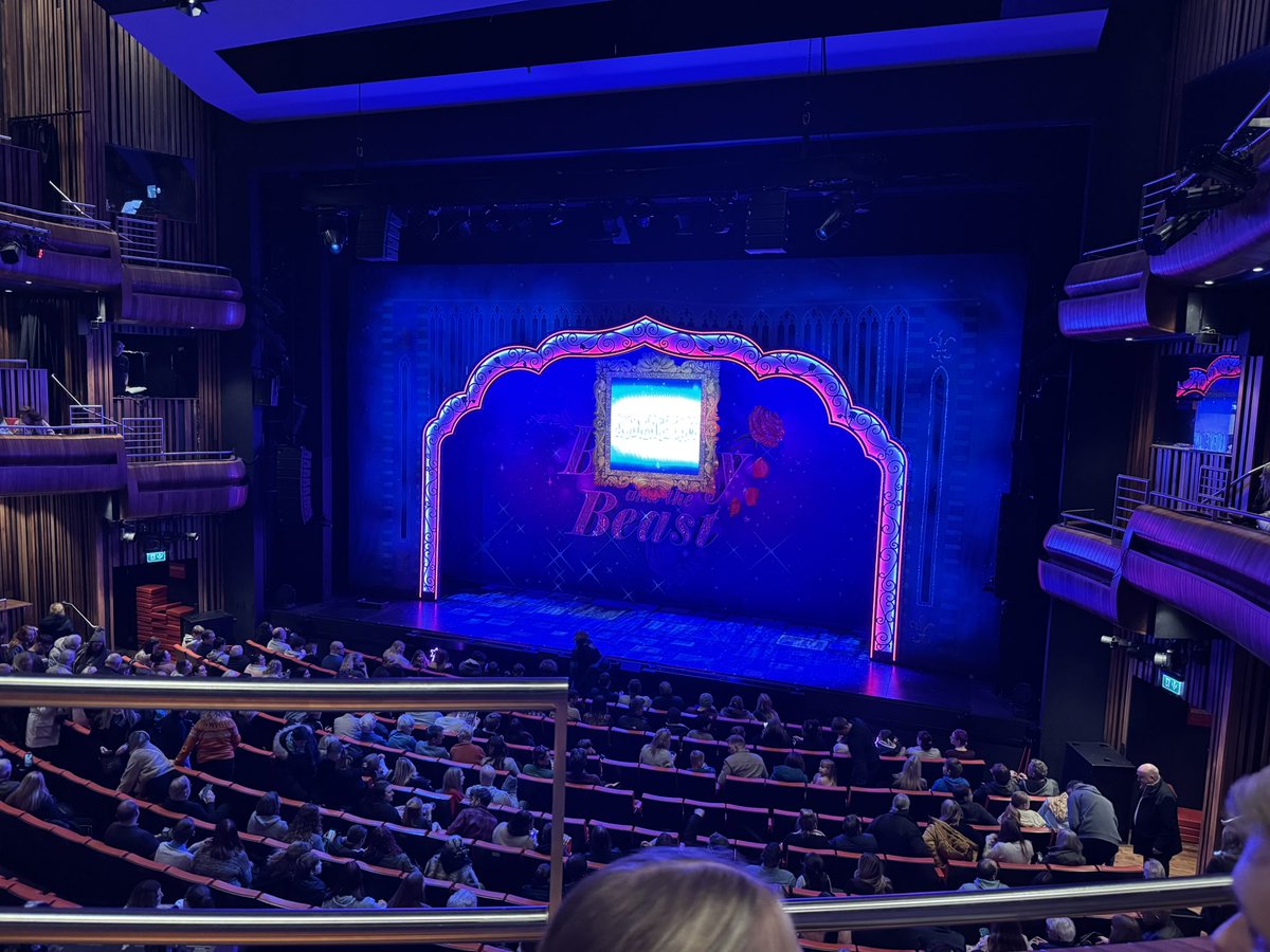 Annual trip to see the Marlowe Panto! Break a lash <a href="/ben_roddy/">Ben Roddy</a>