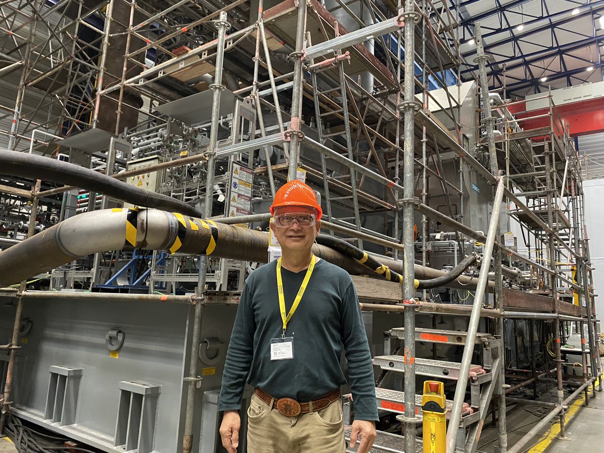 Ready to take your career to the next level? 

We’re hiring for site operations, construction and engineering roles! Join the team building one of the lowest emissions LNG facilities in the world.

Explore opportunities &amp; apply today: ow.ly/tJJE50UEwnR
#WorkBC