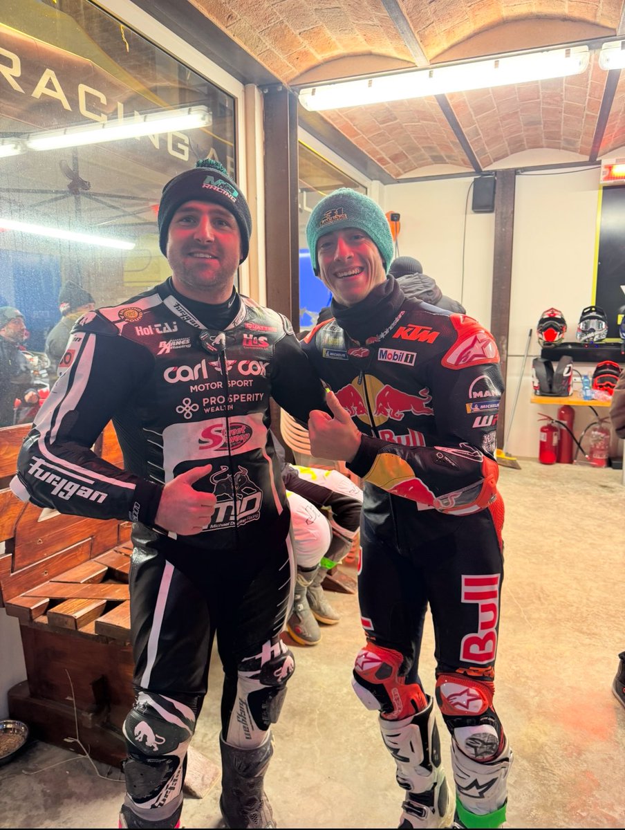 Ready to start my first ever flat track race tomorrow with the Rossi ranch 100km race and what a privilege to team up with this superstar to do the race with