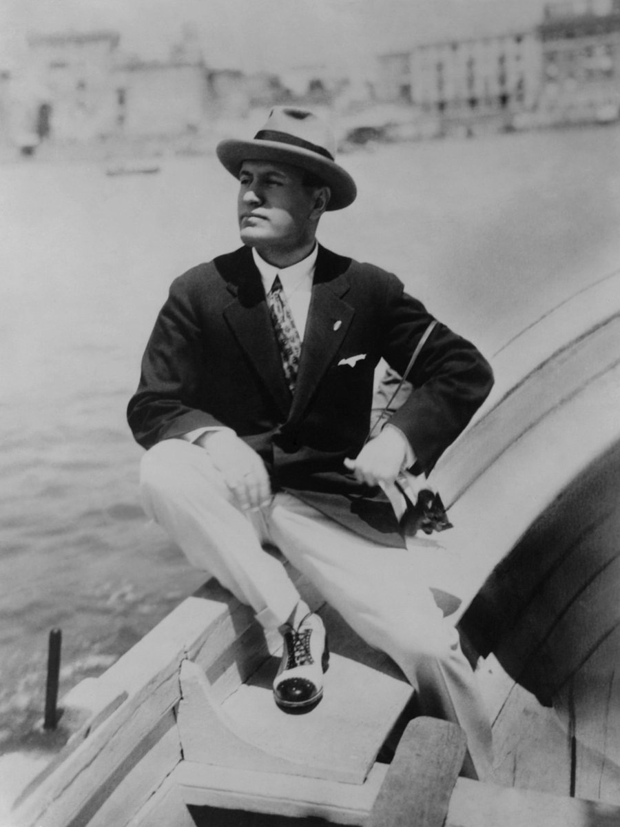 Lenny61soprano's tweet image. Benito Mussolini war Antietatist