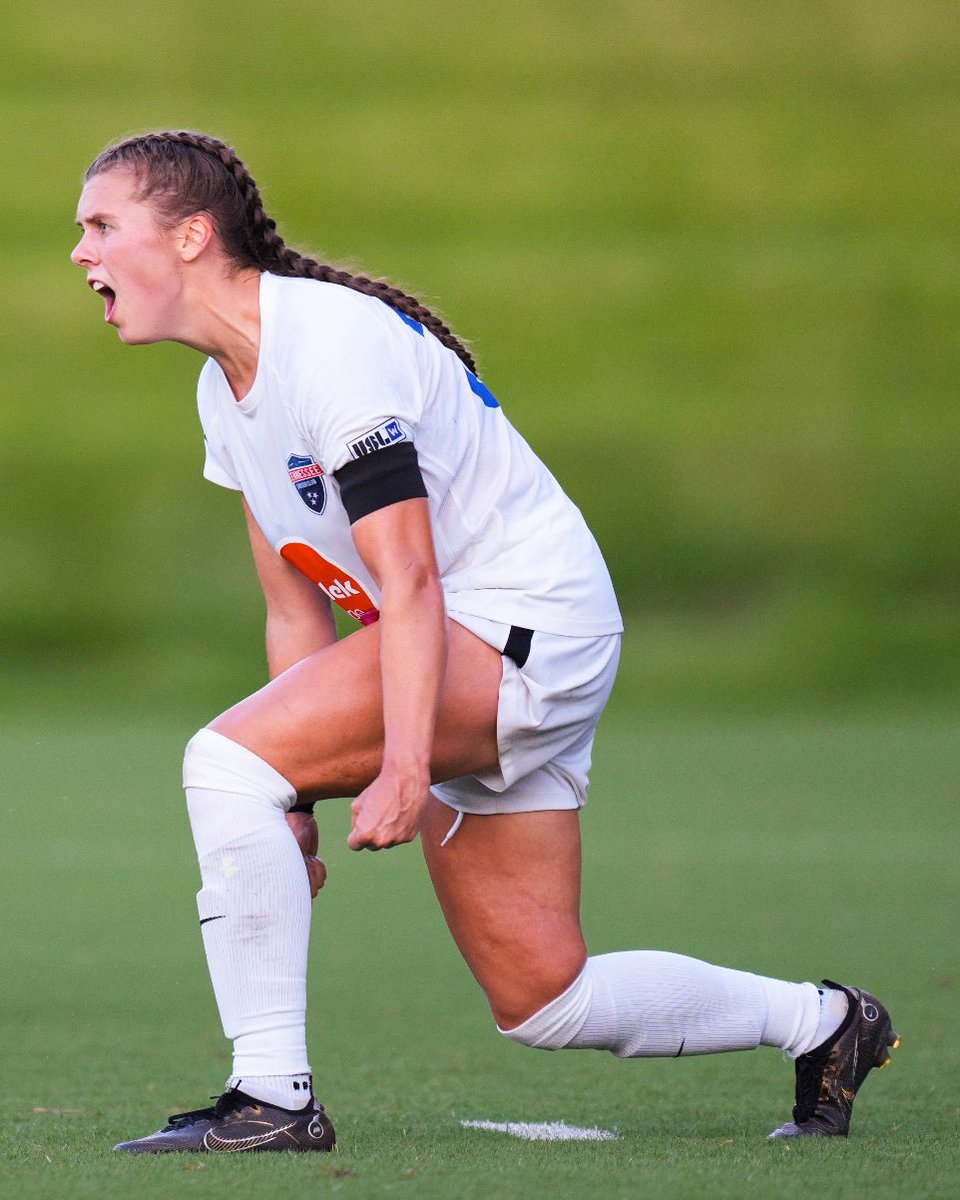 USL W League (@uslwleague) on Twitter photo Congratulations to our 2024 W League Player of the Year and <a href="/TSCUSL/">Tennessee Soccer Club USL</a> legend on signing her first ๐ฅ๐ง๐ค ๐๐ค๐ฃ๐ฉ๐ง๐๐๐ฉ ๐
We canโt wait to watch you ๐จ๐๐๐ฃ๐ in Sweden, <a href="/annahaddock_/">Anna Haddock</a>! ๐ธ๐ชโจ Congratulations to our 2024 W League Player of the Year and <a href="/TSCUSL/">Tennessee Soccer Club USL</a> legend on signing her first ๐ฅ๐ง๐ค ๐๐ค๐ฃ๐ฉ๐ง๐๐๐ฉ ๐
We canโt wait to watch you ๐จ๐๐๐ฃ๐ in Sweden, <a href="/annahaddock_/">Anna Haddock</a>! ๐ธ๐ชโจ