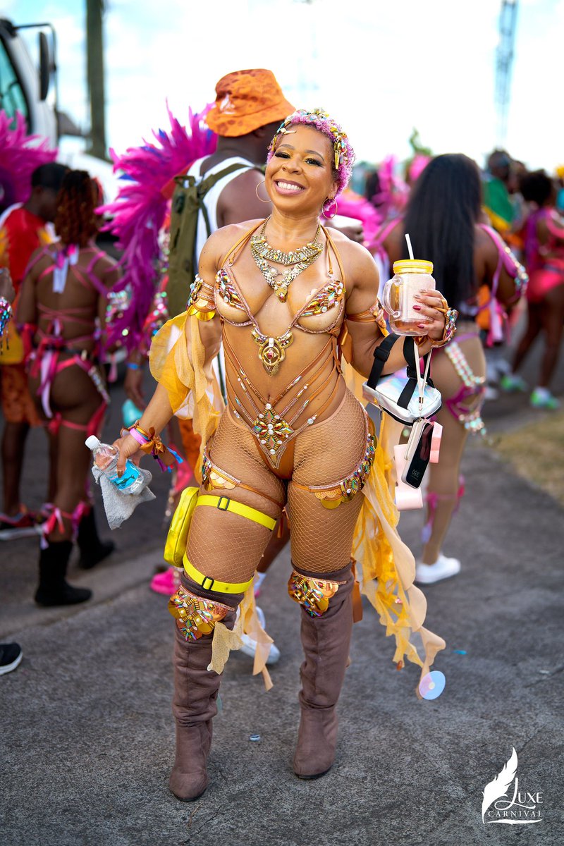 LUXE Carnival tweet media