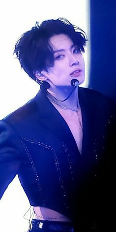 euph0riaJKs's tweet photo. can someone pleaseeeeeeeeeeeeeeeeeeeee make the backgrounds in these pictures red please please please please #BTS #JUNGKOOK #ARMYS #MOOD #RED #HOTS #JHOPE #HOPE #ARMY #KPOP #MAKETHISRED #MERRYCHRISTMAS #CHRISTMAS #HALLOWEEN #HOPE_ON_THE_STAGE_TOUR_SEOUL #SOMEONEPLEASEHELPME https://t.co/8Uru6pXzyV