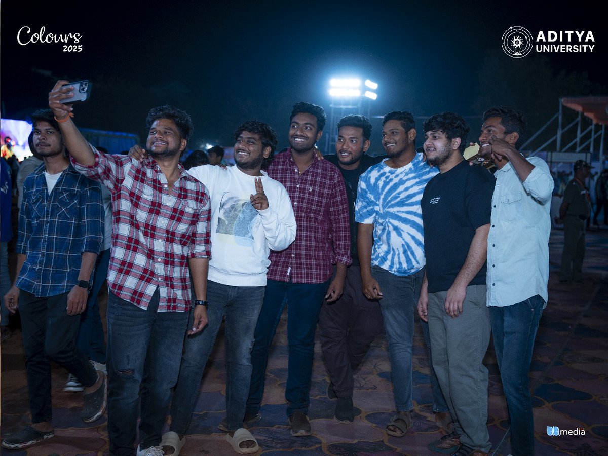 ACETaditya's tweet image. Day 2 of Colours 2025 brings the ultimate experience at our bustling fete stalls! 🎪✨ Indulge in mouth-watering food, try your hand at fun games, and explore the vibrant stalls packed with surprises. 🍔🎯🌟

#Colours2025 #AdityaUniversity #FeteVibes